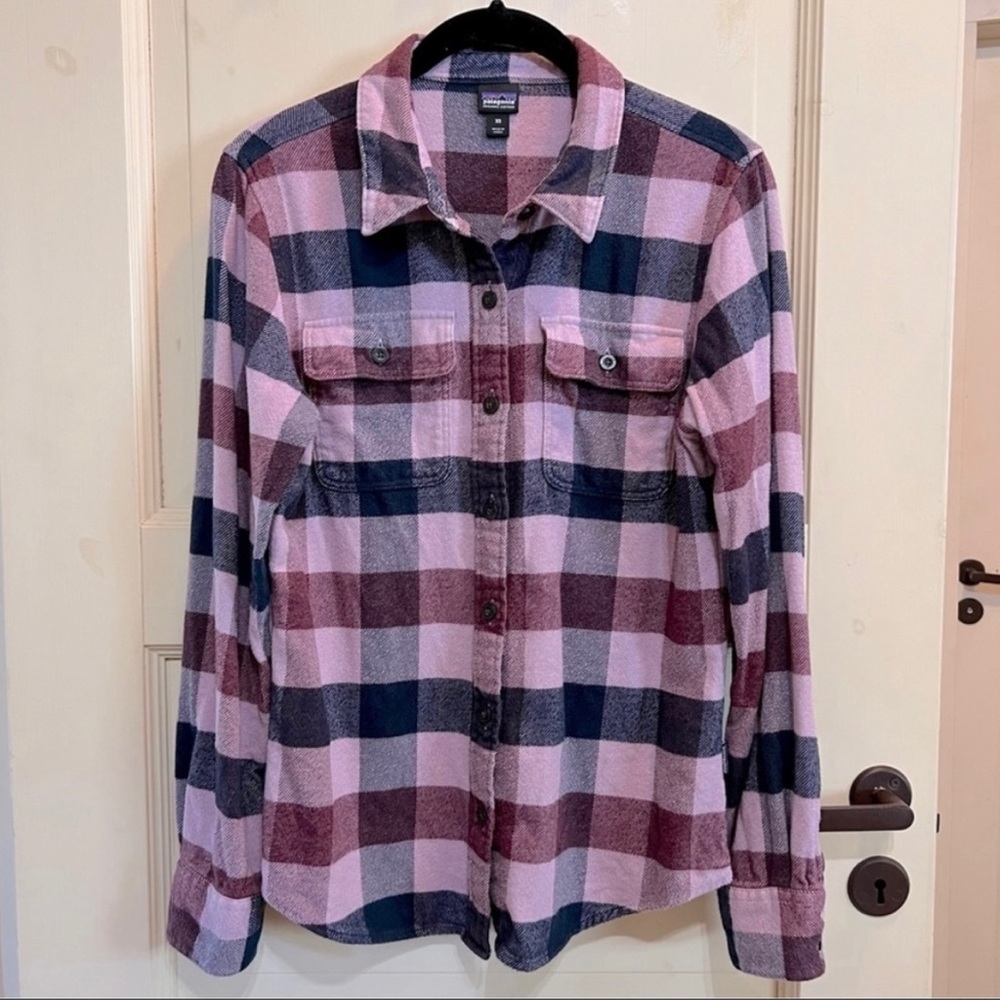 Patagonia fjord flannel purple size XS